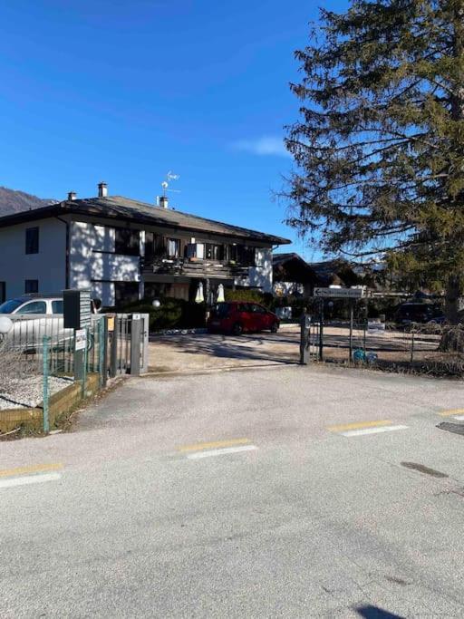Fronte LagoResidencegarden, Moderno Appartamento Calceranica al Lago Dış mekan fotoğraf